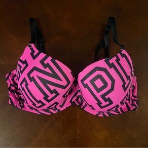 BNWOT VS PINK WEAR EVERYWHERE LIGHTLY LINED BRA 36C